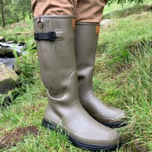 Zipped boot in Highland Green